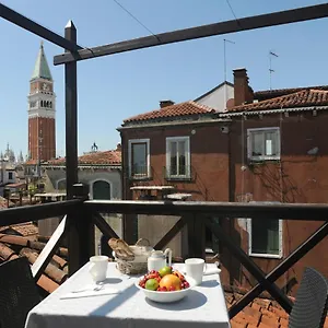  Apartment Palazzetto San Marco Italy